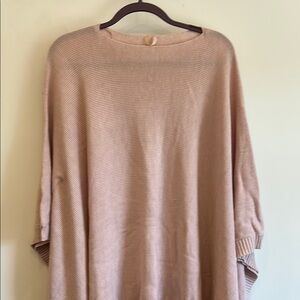 Lululemon pull over shawl